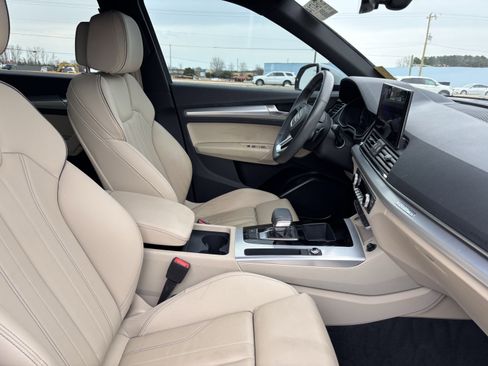 Used 2025 Audi Q5 2.0T Premium image 34