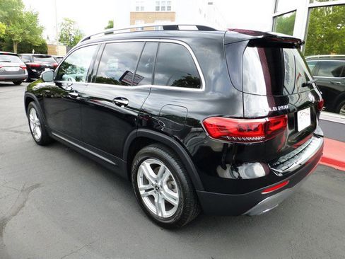 Used 2021 Mercedes-Benz GLB 250 4MATIC image 6