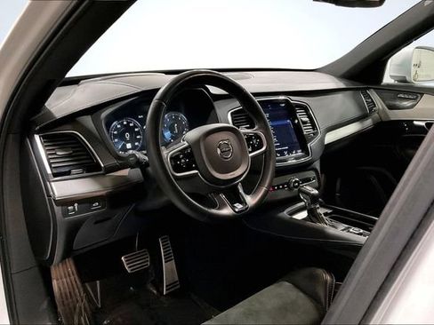 Used 2019 Volvo XC90 T6 R-Design w/ Protection Package AWD/4WD image 16
