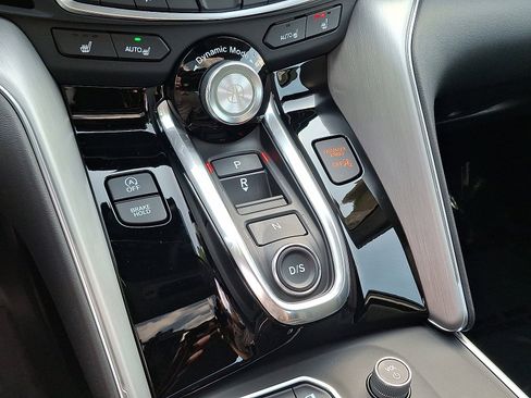 Certified 2025 Acura TLX w/ Technology Package image 15