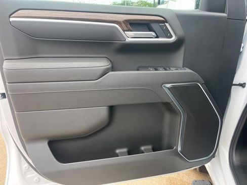 New 2026 GMC Sierra 1500 Elevation image 14