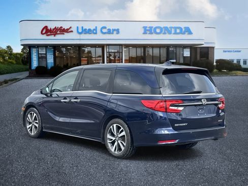 Used 2023 Honda Odyssey Touring image 3