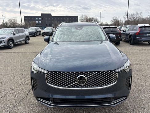 New 2026 Volvo XC90 T8 Ultra w/ Protection Package Premier AWD/4WD image 2
