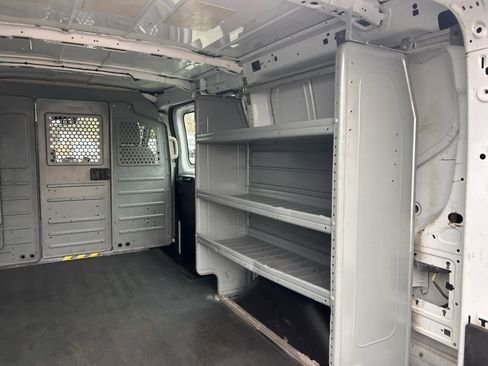 Used 2015 Ford Transit 250 130 Low Roof image 22