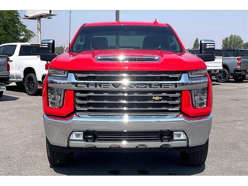 Used 2023 Chevrolet Silverado 2500 LTZ AWD/4WD image 3
