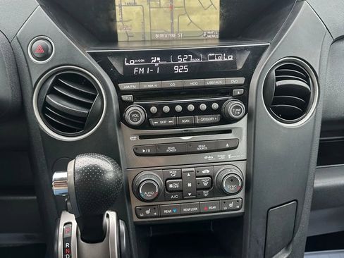 Used 2015 Honda Pilot Touring image 18