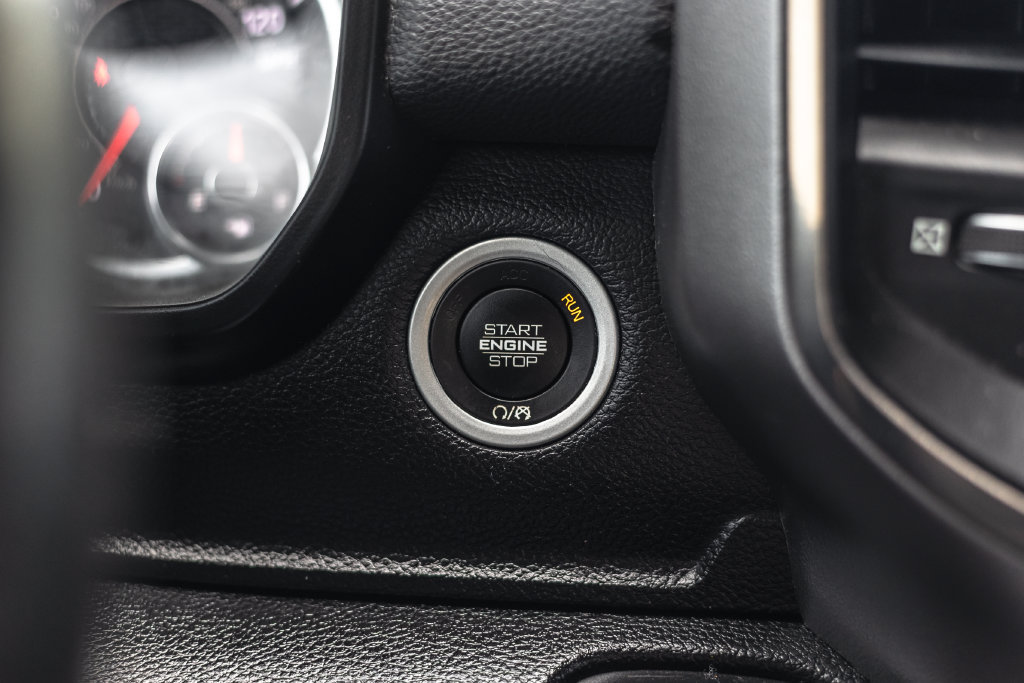Used 2019 RAM 1500 Sport w/ Leather & Sound Group AWD/4WD image 14
