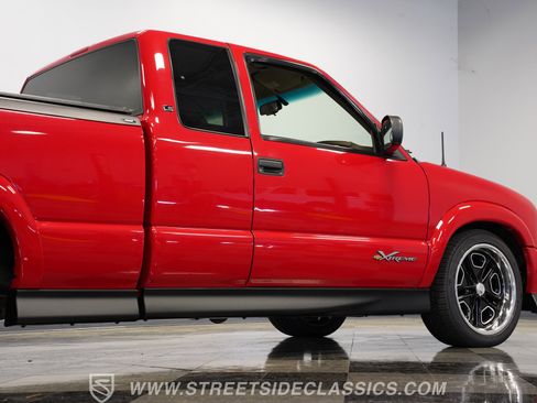 Used 2000 Chevrolet S10 Pickup Xtreme w/ Preferred Equipment Group image 29