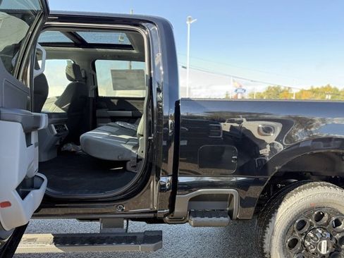 New 2026 Ford F250 XLT w/ XLT Premium Package image 28