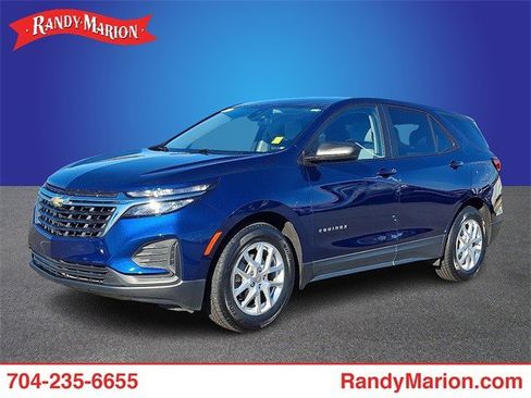 Certified 2022 Chevrolet Equinox LS w/ LS Convenience Package image 1