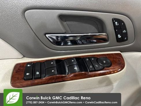 Used 2010 GMC Yukon XL SLT AWD/4WD image 33