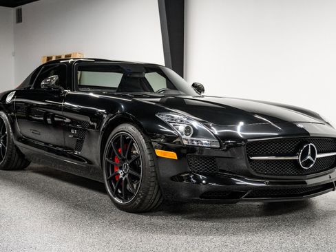 Used 2014 Mercedes-Benz SLS AMG GT Coupe image 32