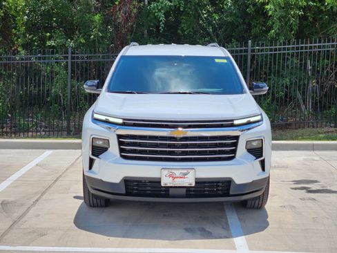 New 2026 Chevrolet Traverse LT FWD image 6