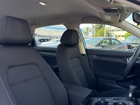 Used 2025 Honda Civic LX image 31