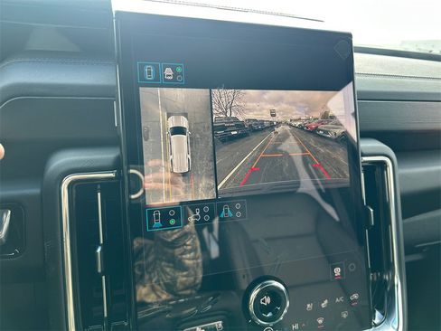 New 2026 GMC Yukon XL Denali image 24