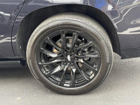 Used 2024 Cadillac Escalade Sport Platinum w/ LPO, ONYX Package image 10