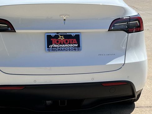Used 2021 Tesla Model Y Long Range AWD/4WD image 6