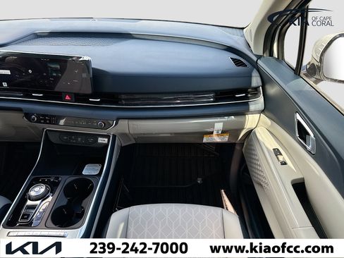 New 2026 Kia Carnival EX image 18