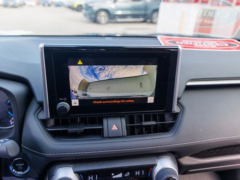 Certified 2025 Toyota RAV4 XLE image 22