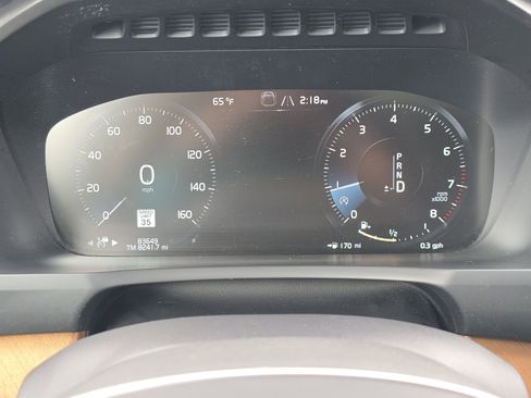 Used 2021 Volvo XC90 T6 Momentum image 18