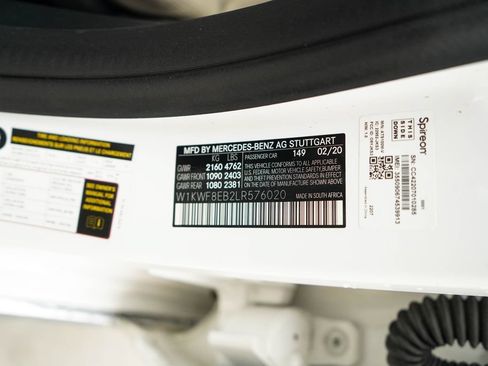 Used 2020 Mercedes-Benz C 300 4MATIC Sedan image 40