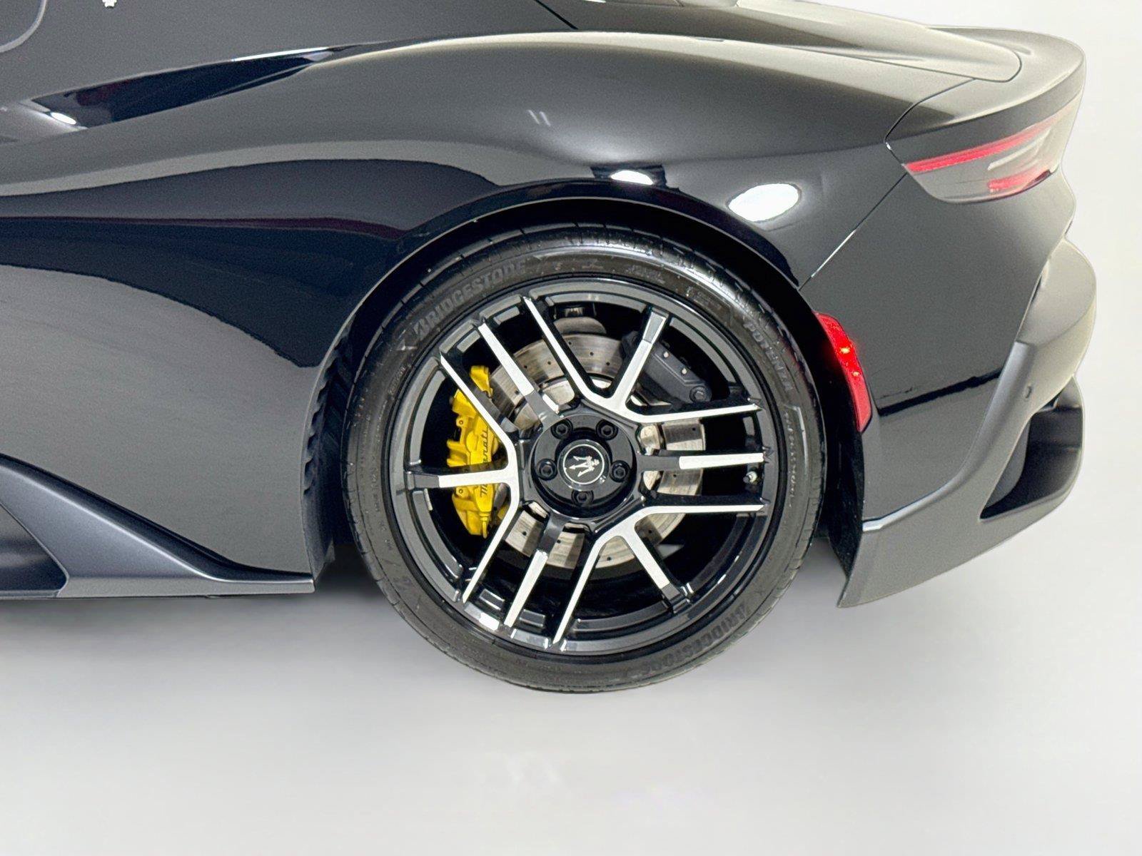 Used 2022 Maserati MC20 Coupe RWD image 38