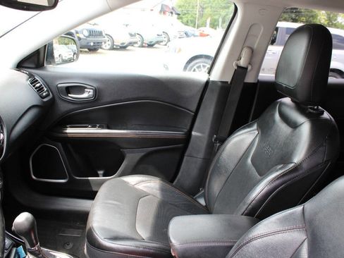 Used 2018 Jeep Compass Limited image 14