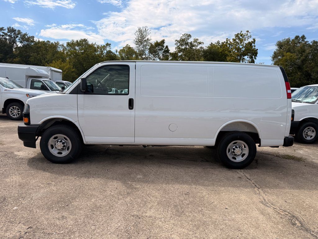 New 2026 Chevrolet Express 2500 w/ Driver Convenience Package RWD image 2