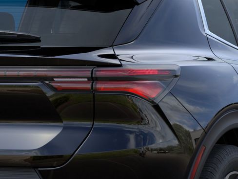 New 2026 Chevrolet Equinox EV LT AWD/4WD image 13