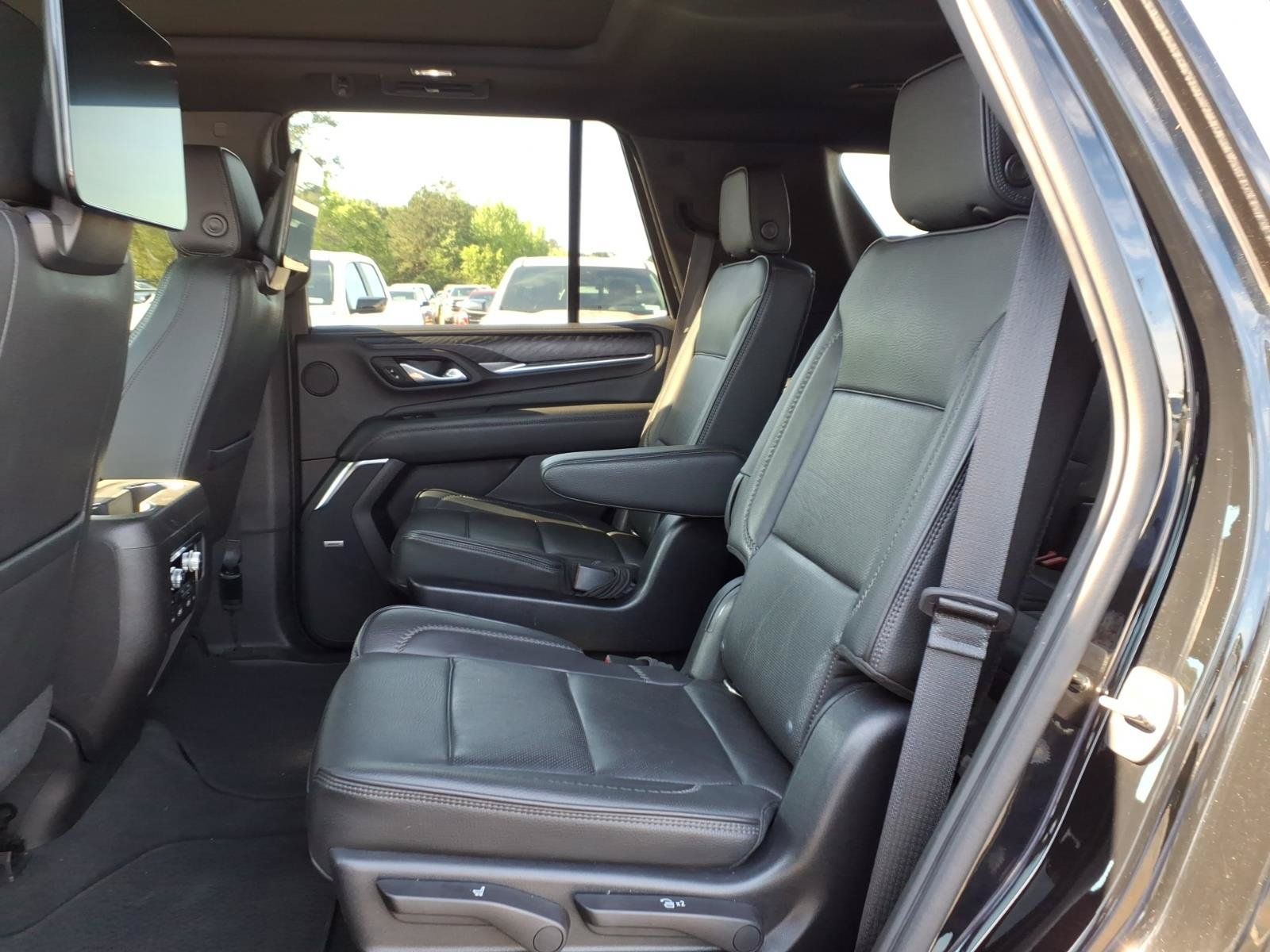 Used 2021 GMC Yukon Denali w/ LPO, Illumination Package AWD/4WD image 22