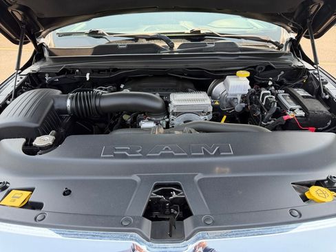 Used 2024 RAM 1500 Limited AWD/4WD image 29