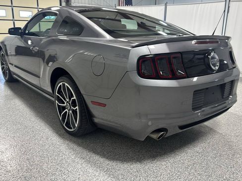 Used 2014 Ford Mustang GT Premium RWD image 5