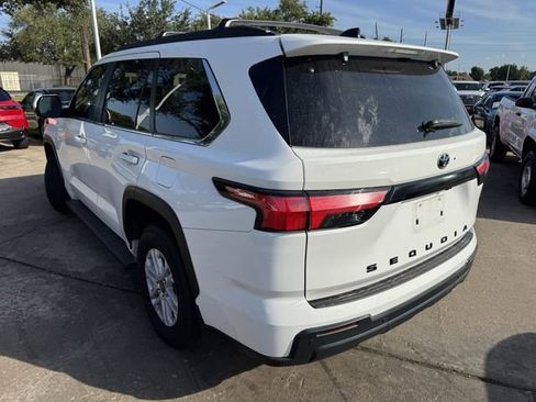 Used 2025 Toyota Sequoia SR5 w/ SR5 Premium Package RWD image 7