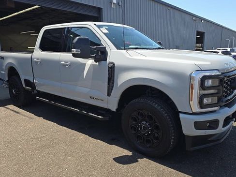 Used 2025 Ford F350 Lariat w/ Lariat Ultimate Package AWD/4WD image 1