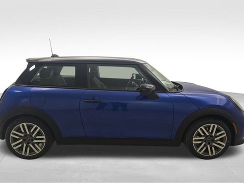 Used 2025 MINI Cooper S FWD image 11