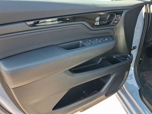 Used 2024 Honda Odyssey Touring image 13