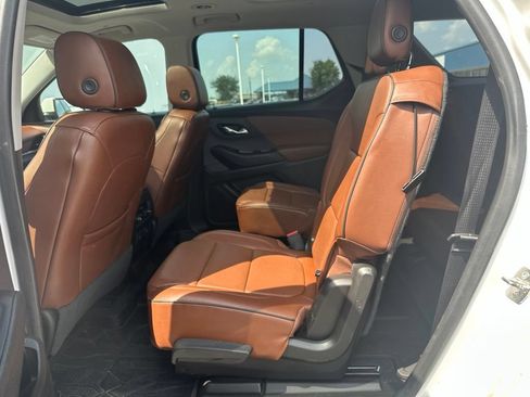 Used 2018 Chevrolet Traverse High Country AWD/4WD image 21