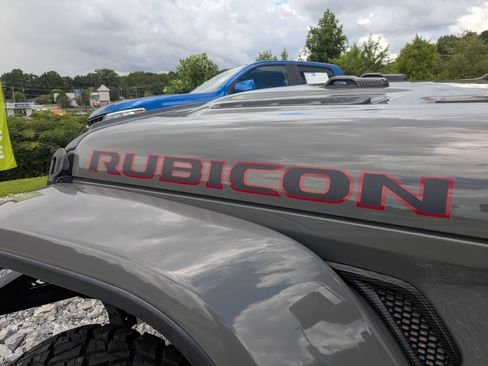 Used 2020 Jeep Gladiator Rubicon AWD/4WD image 31