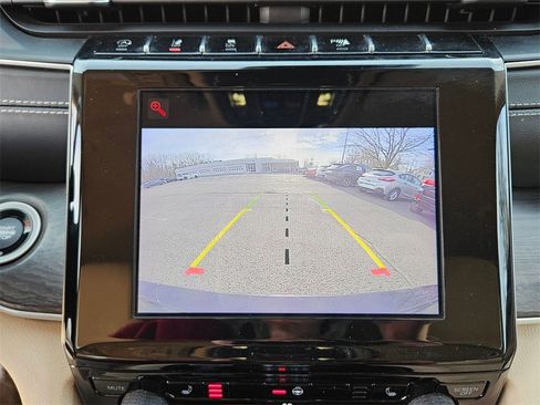 Used 2021 Jeep Grand Cherokee L Limited image 16