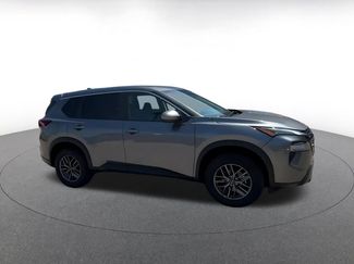 Used 2026 Nissan Rogue SV FWD video 2