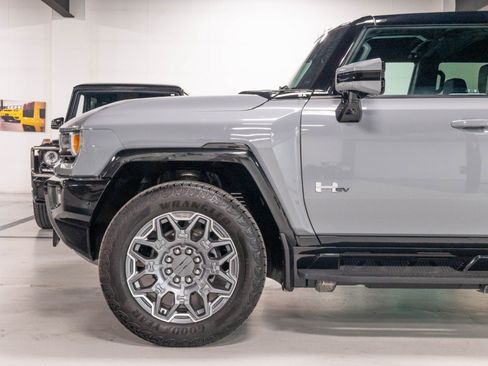 Used 2025 GMC Hummer EV 3X AWD/4WD image 29