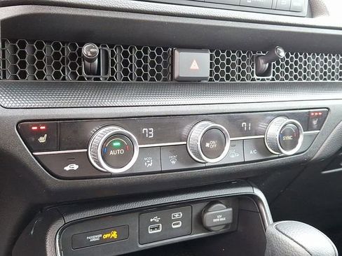 Used 2024 Honda CR-V EX image 17