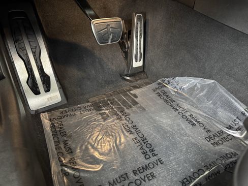 Used 2021 BMW 330e w/ M Sport Package image 17