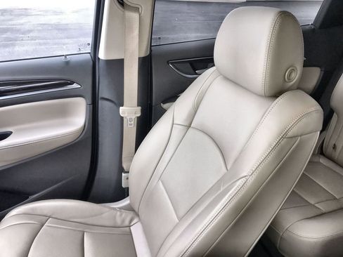 Used 2021 Buick Enclave Essence w/ Sound and Sites Package image 25