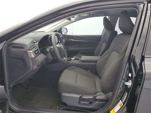Used 2025 Toyota Camry LE image 18