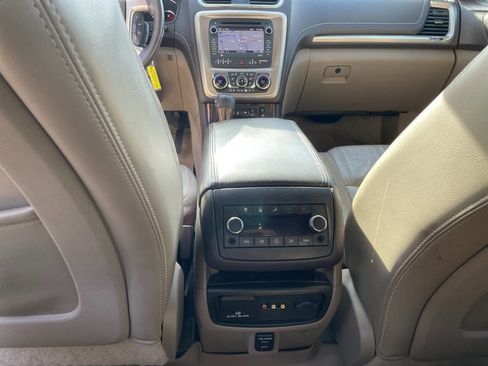 Used 2015 GMC Acadia Denali image 27