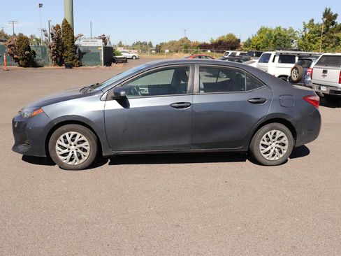 Used 2019 Toyota Corolla LE FWD image 8