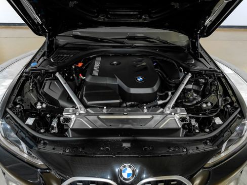 Used 2025 BMW 430i Coupe w/ Premium Package image 42