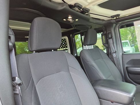 Used 2020 Jeep Wrangler Unlimited Sport AWD/4WD image 15