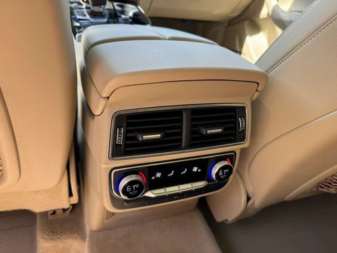 Used 2019 Audi Q7 3.0T Prestige AWD/4WD image 16